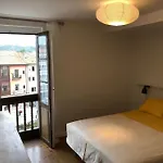 Puerto De * يانس